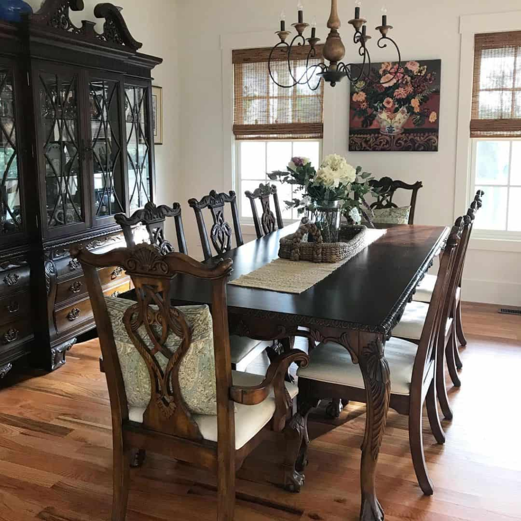 The Dark Oak Dining Table Guide: Style, Size & Buying Guide